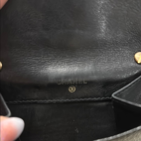 Chanel Black Caviar Timeless 'CC' Compact bi-fold Wallet on Chain - Picture 9 of 11